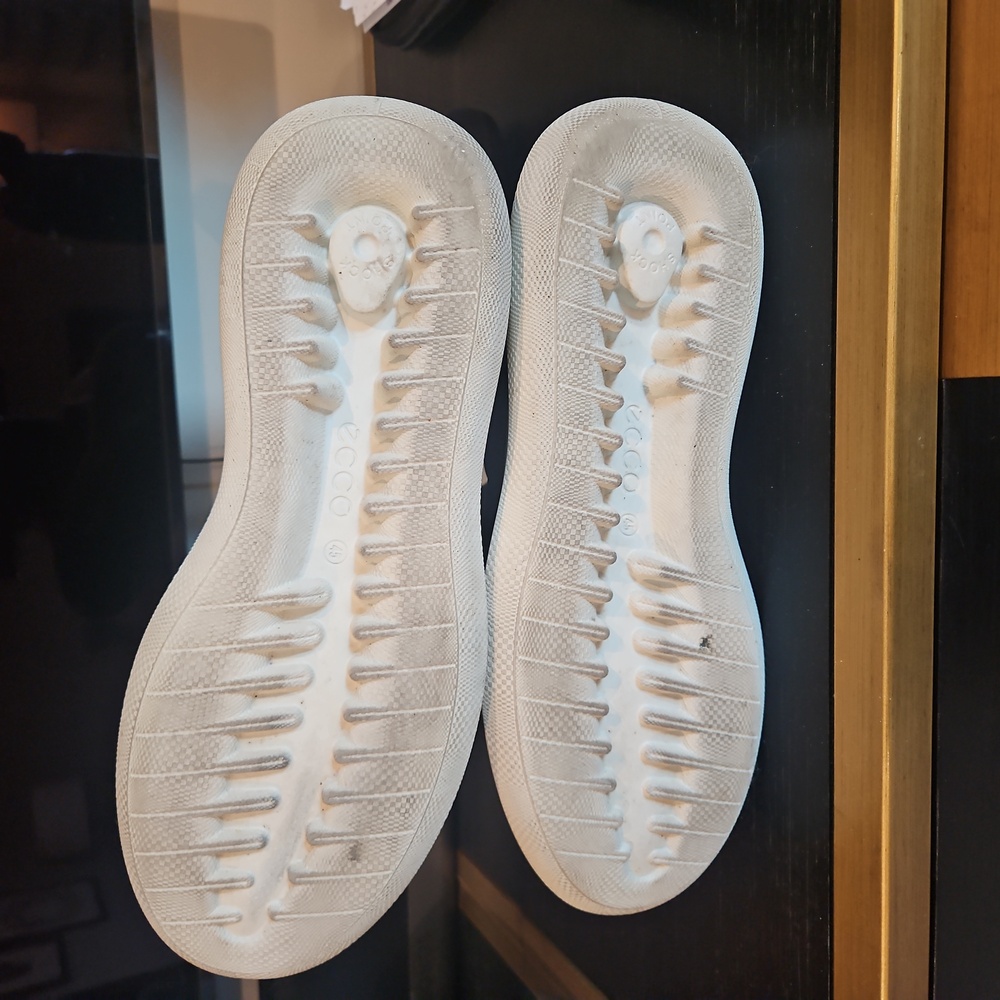 Echo Slip On Boot - Picture 5 of 5